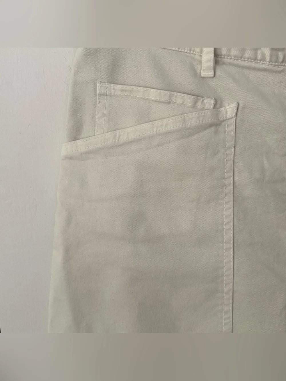 Nili Lotan Shon in Eggshell Sz 2 NWOT Barrel - Picture 10 of 15